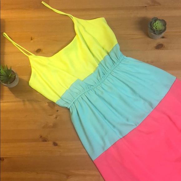 Soprano • color block tropical summer dress - Picture 1 of 6